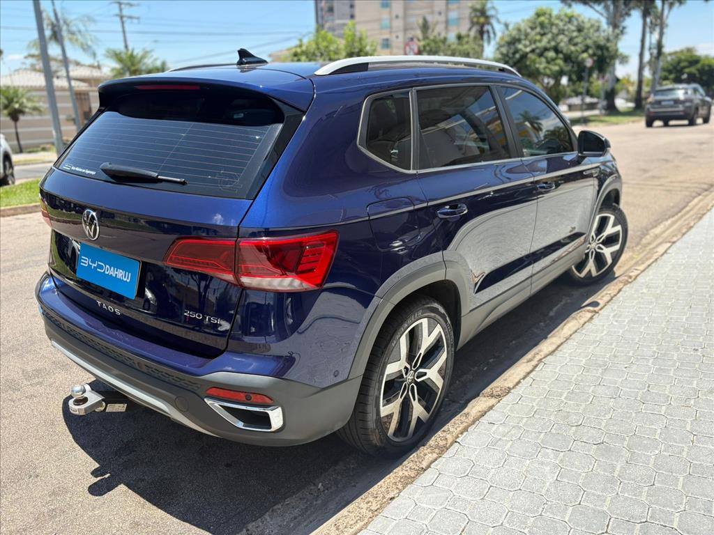 TAOS 1.4 250 TSI TOTAL FLEX HIGHLINE AUTOMÁTICO11