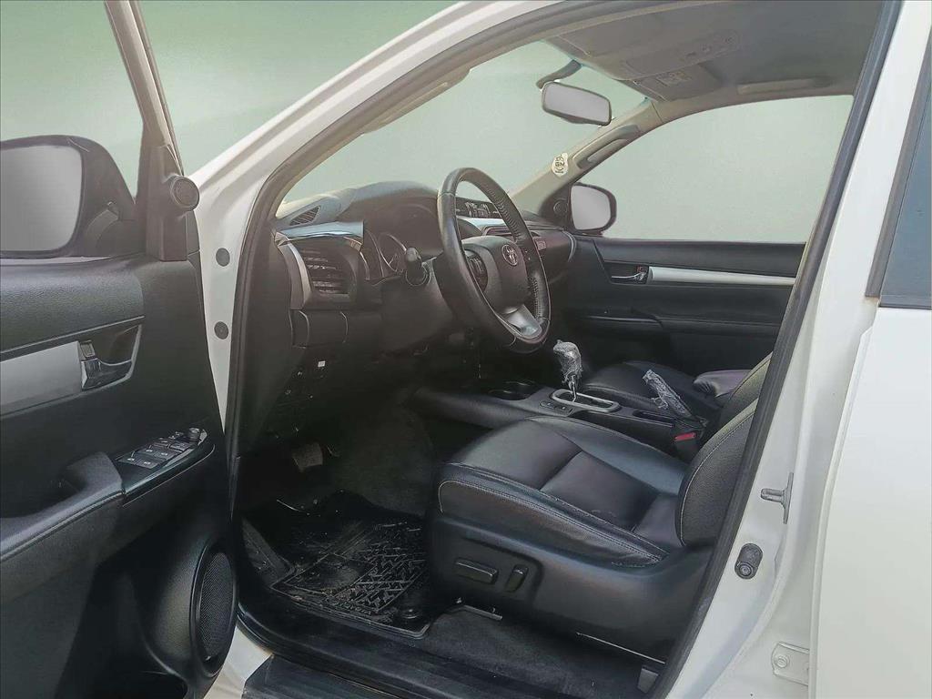 HILUX 2.8 D-4D TURBO DIESEL CD SRV 4X4 AUTOMÁTICO10
