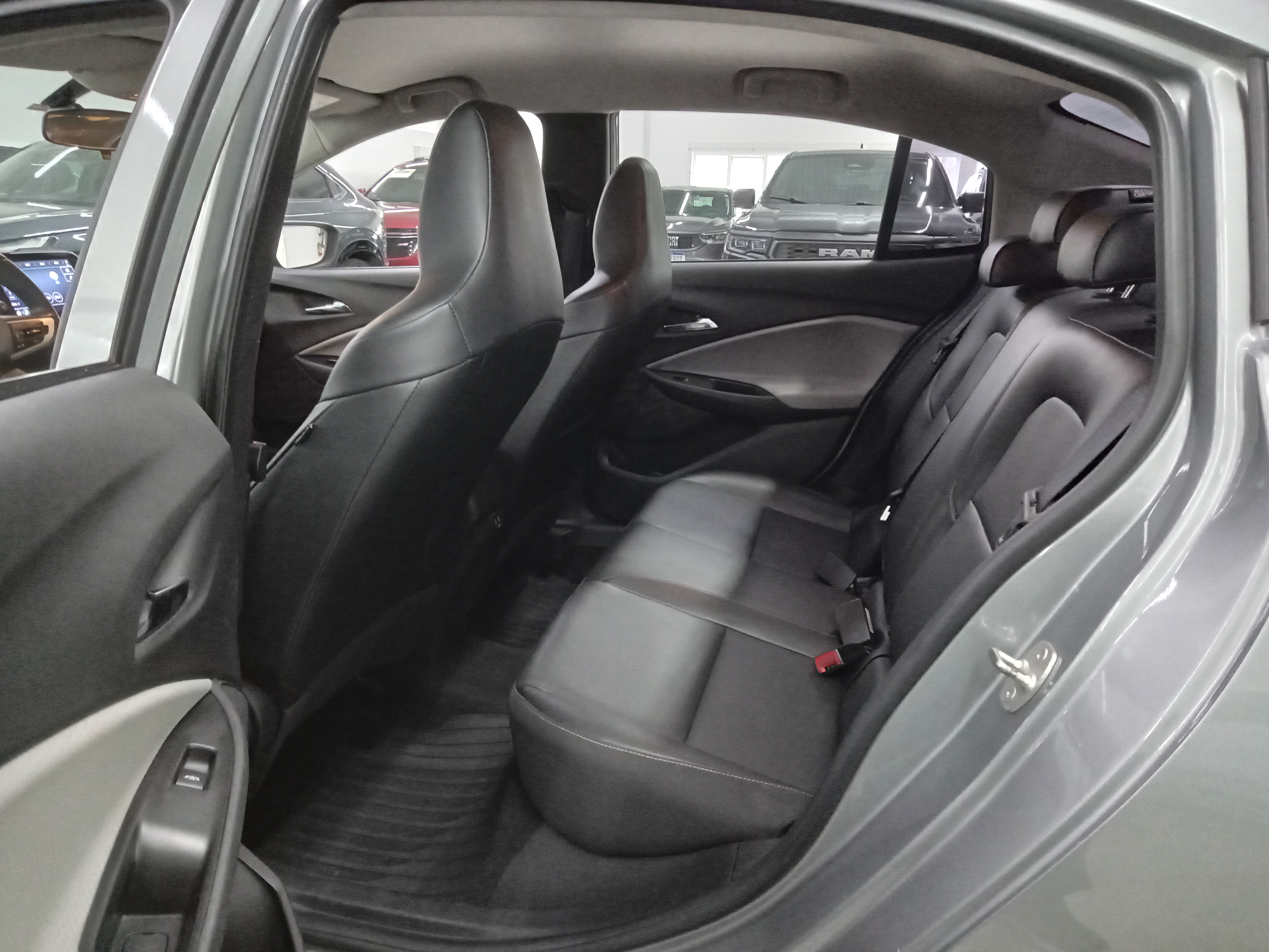 ONIX PLUS 1.0 TURBO FLEX PREMIER AUTOMÁTICO8
