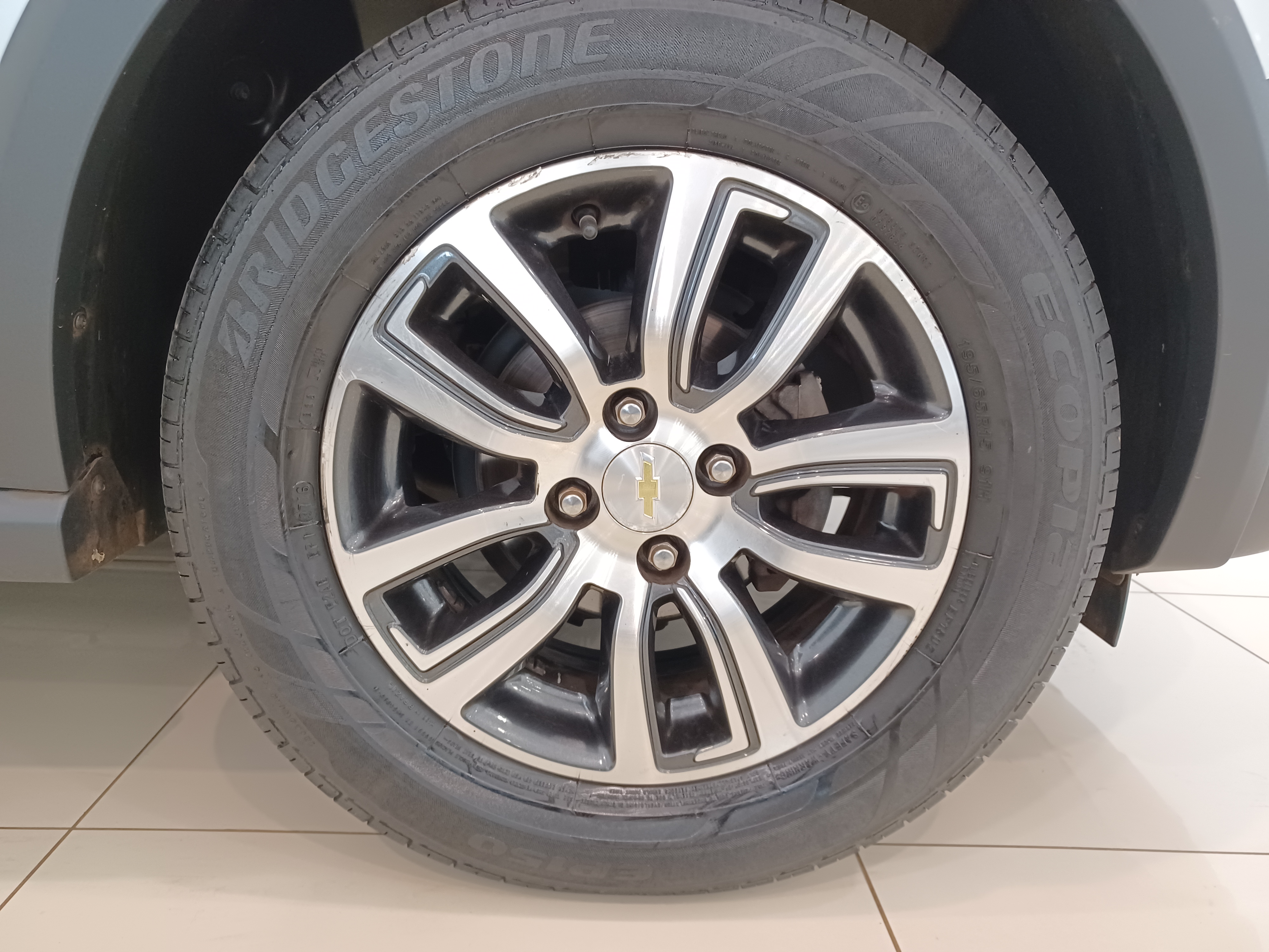 GM - Chevrolet-ONIX-1.4 MPFI ACTIV 8V FLEX 4P AUTOMÁTICO