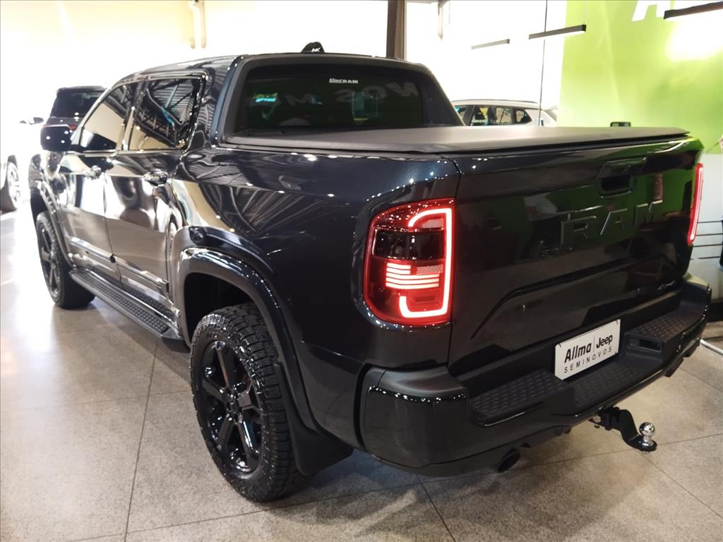 RAMPAGE 2.0 HURRICANE 4 TURBO GASOLINA R/T 4X4 AUTOMÁTICO6