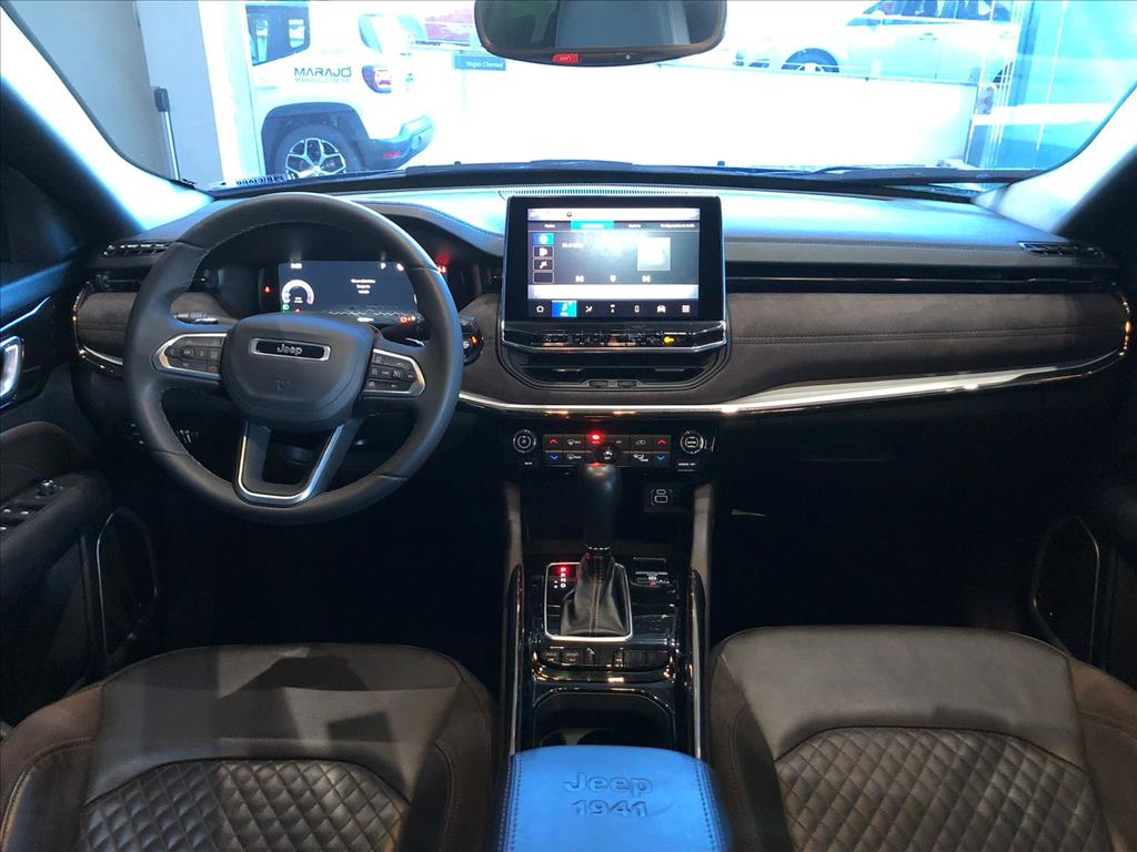 COMMANDER 1.3 T270 TURBO FLEX OVERLAND AT6