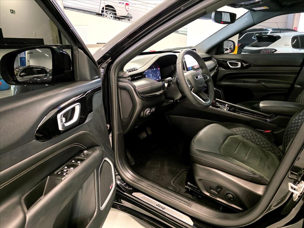 COMPASS 2.0 HURRICANE 4 TURBO GASOLINA BLACKHAWK AT910