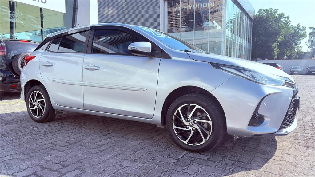 YARIS 1.5 16V FLEX XLS CONNECT MULTIDRIVE5