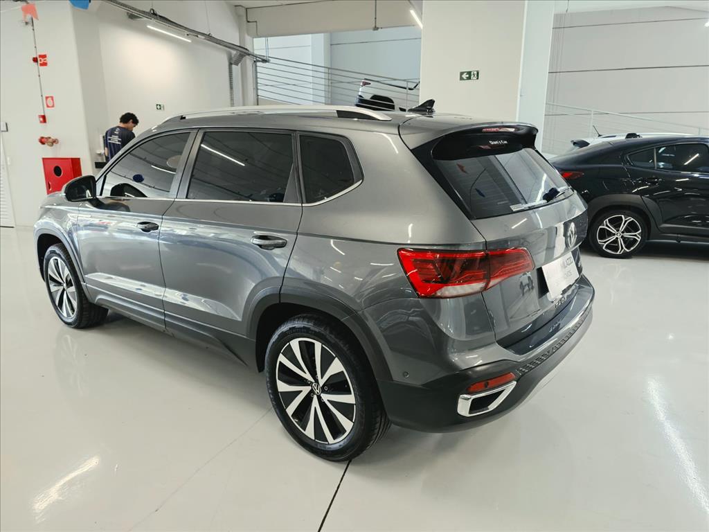 TAOS 1.4 250 TSI TOTAL FLEX HIGHLINE AUTOMÁTICO3