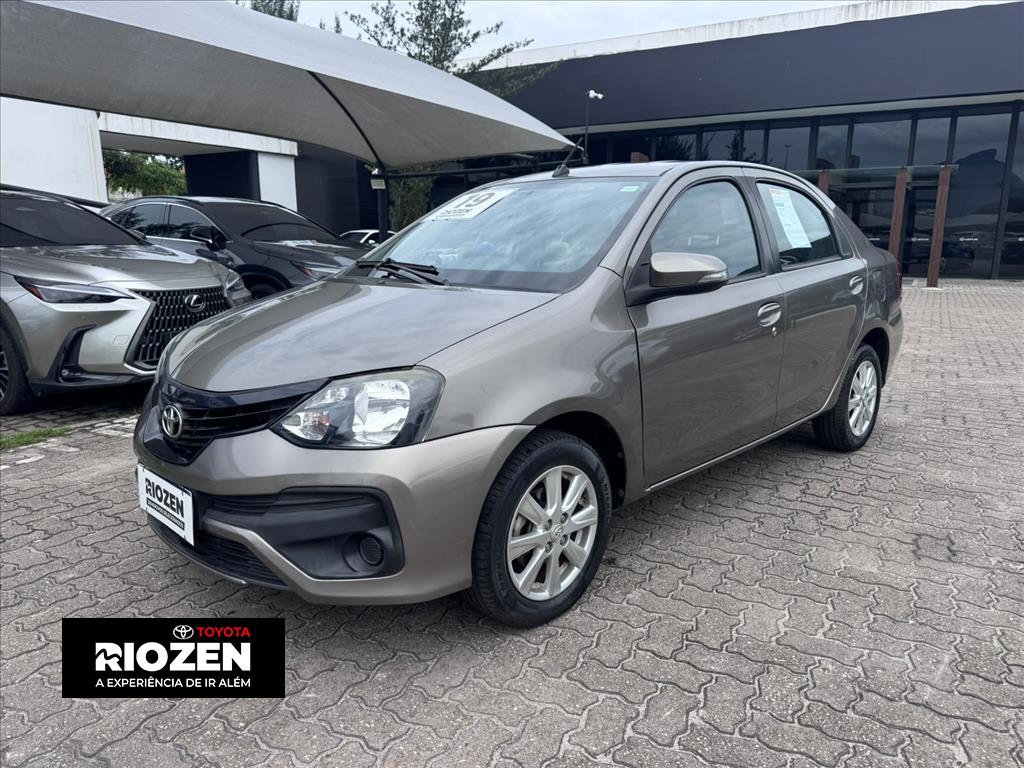ETIOS 1.5 X PLUS SEDAN 16V FLEX 4P AUTOMÁTICO1