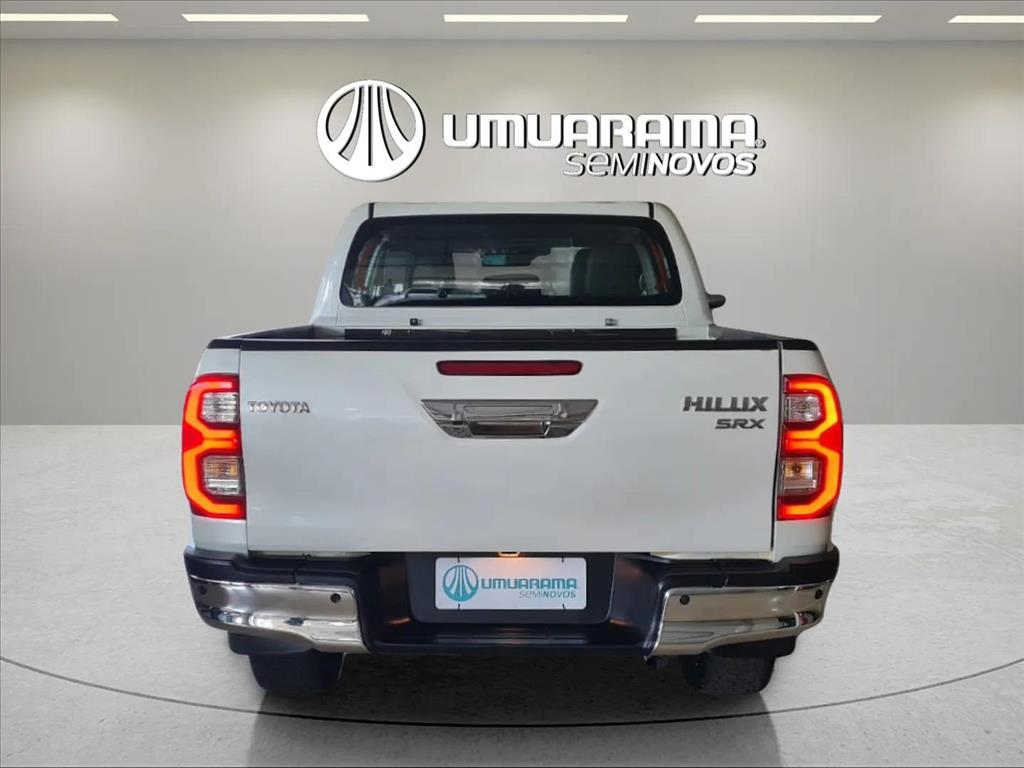 HILUX 2.8 D-4D TURBO DIESEL CD SRX 4X4 AUTOMÁTICO4
