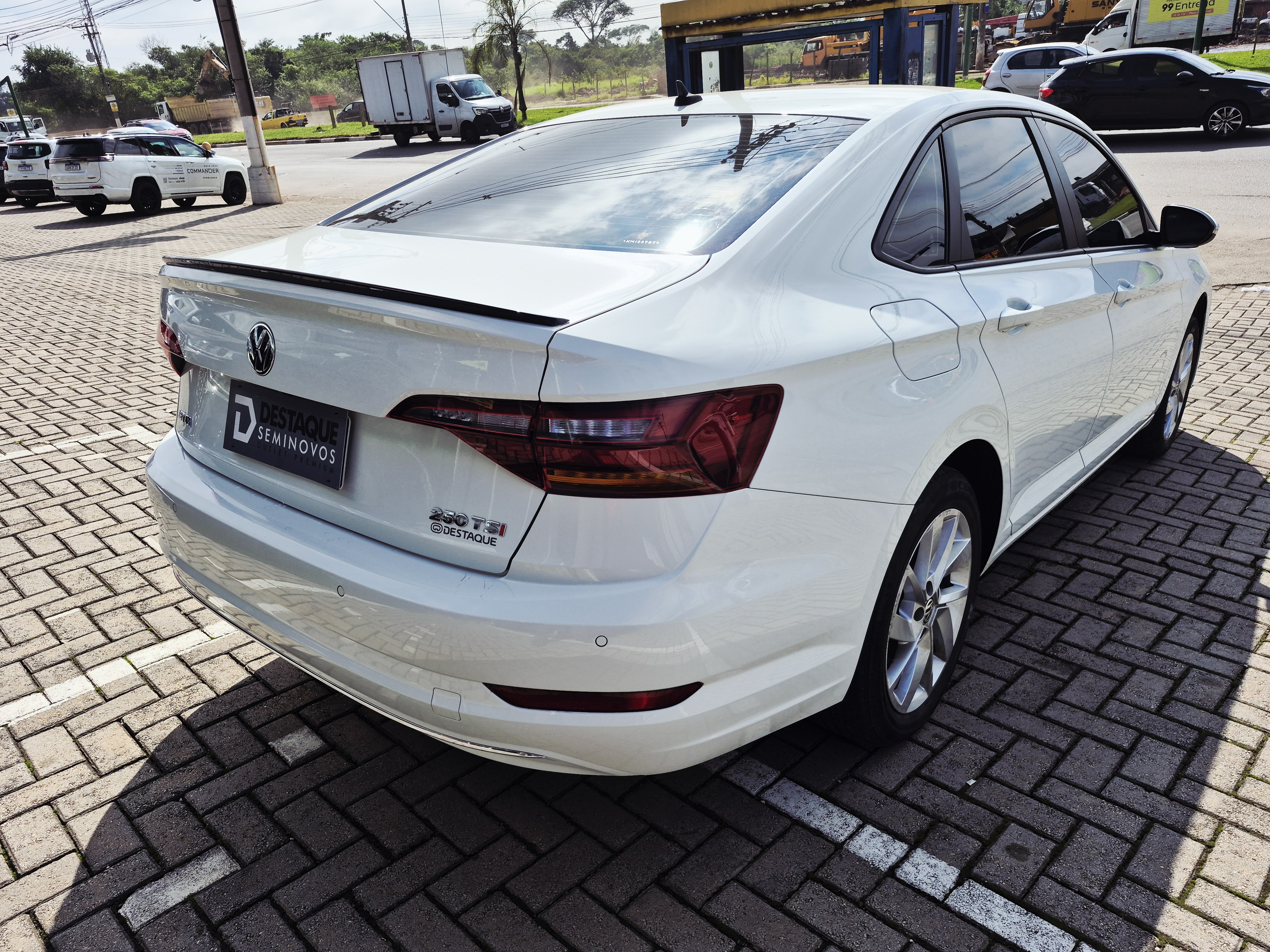Foto ilustrativa do carro