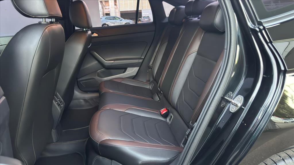 VIRTUS 1.0 200 TSI HIGHLINE AUTOMÁTICO12