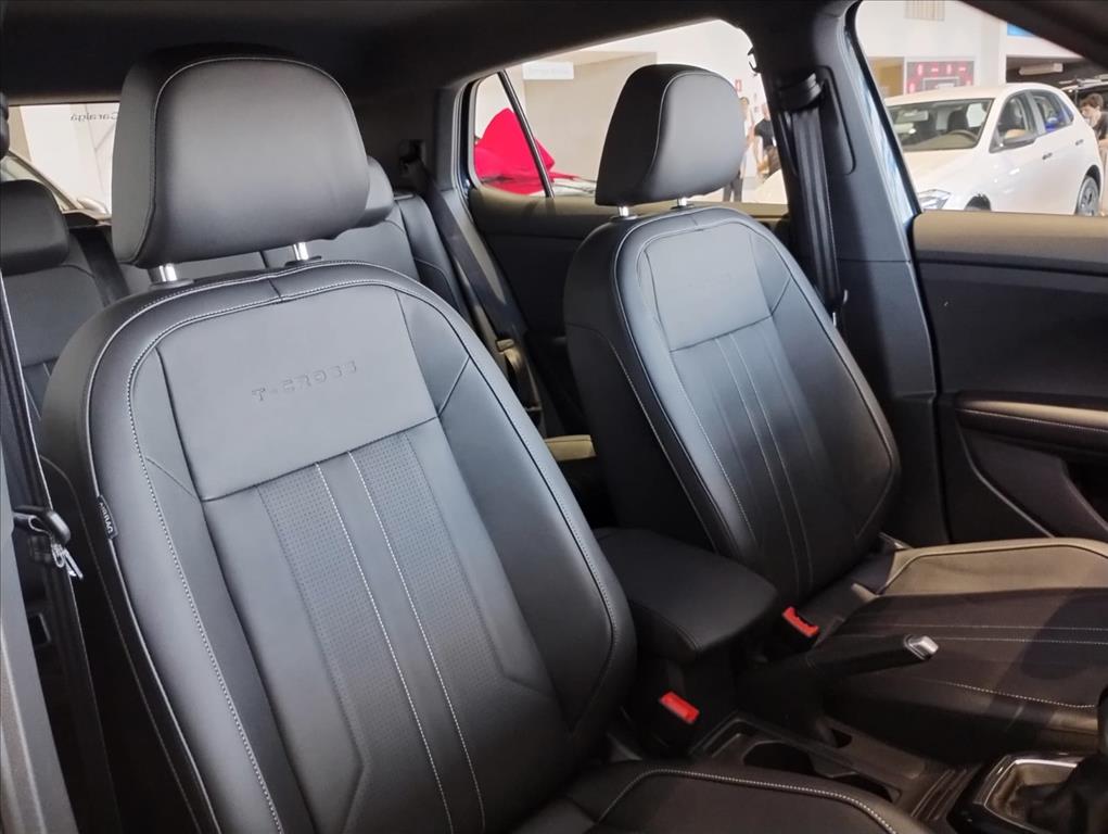 T-CROSS 1.4 250 TSI TOTAL FLEX HIGHLINE AUTOMÁTICO10