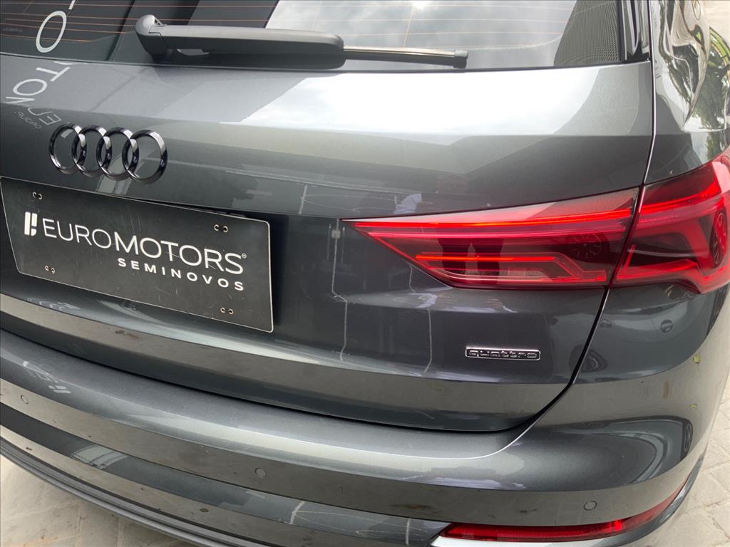 Audi-Q3-2.0 40 TFSI GASOLINA PERFORMANCE BLACK QUATTRO TIPTRONIC