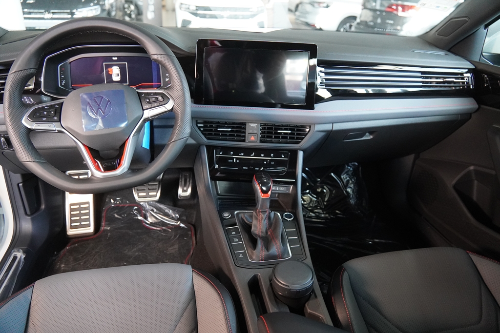 JETTA 2.0 350 TSI GASOLINA GLI DSG7