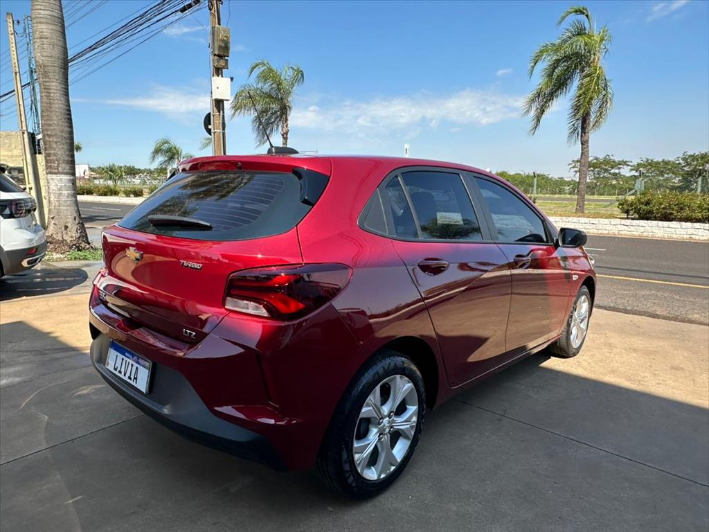 ONIX 1.0 TURBO FLEX LTZ AUTOMÁTICO3