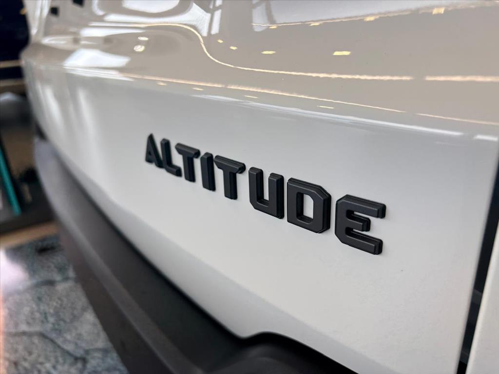 AVENGER 1.0 T200 TURBO MHEV ALTITUDE CVT9