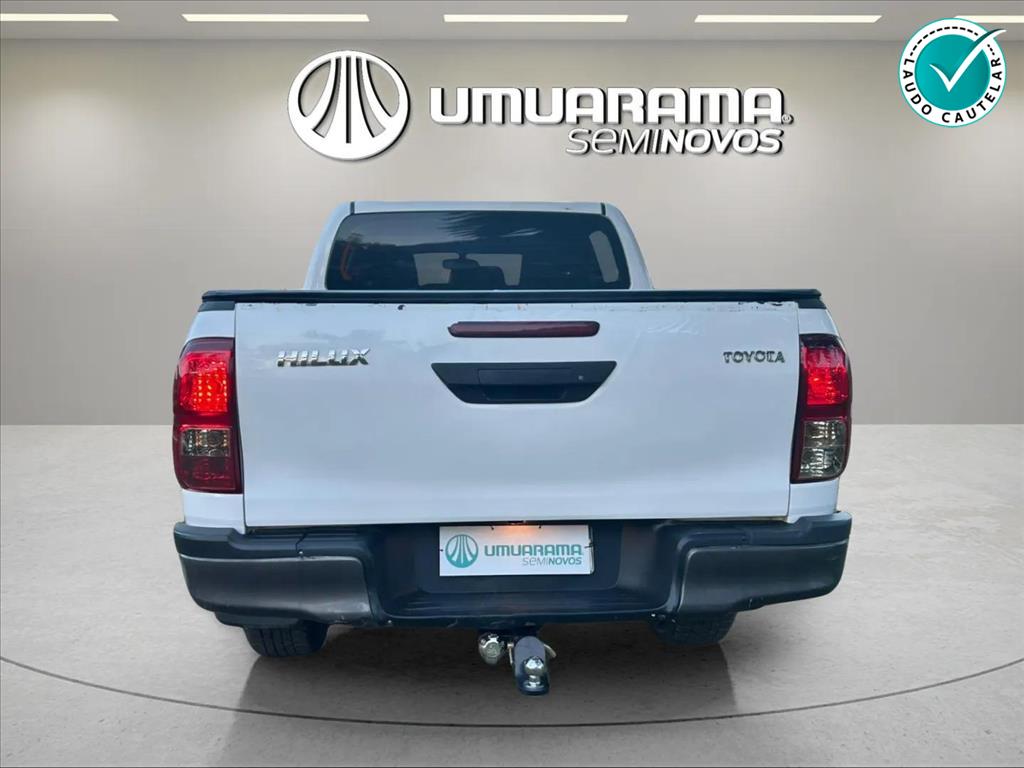 HILUX 2.8 D-4D TURBO DIESEL CD POWER PACK 4X4 MANUAL6