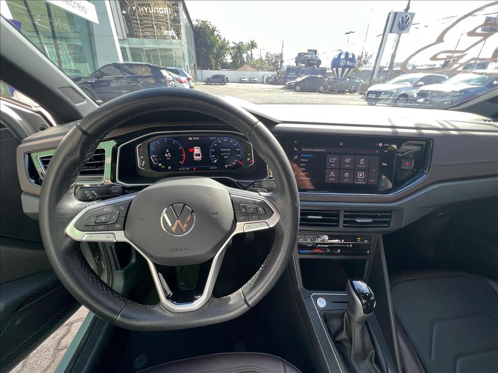 VIRTUS 1.0 200 TSI HIGHLINE AUTOMÁTICO11