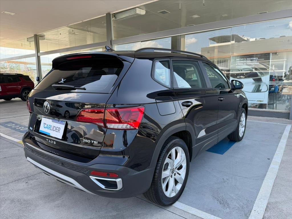TAOS 1.4 250 TSI TOTAL FLEX COMFORTLINE AUTOMÁTICO5