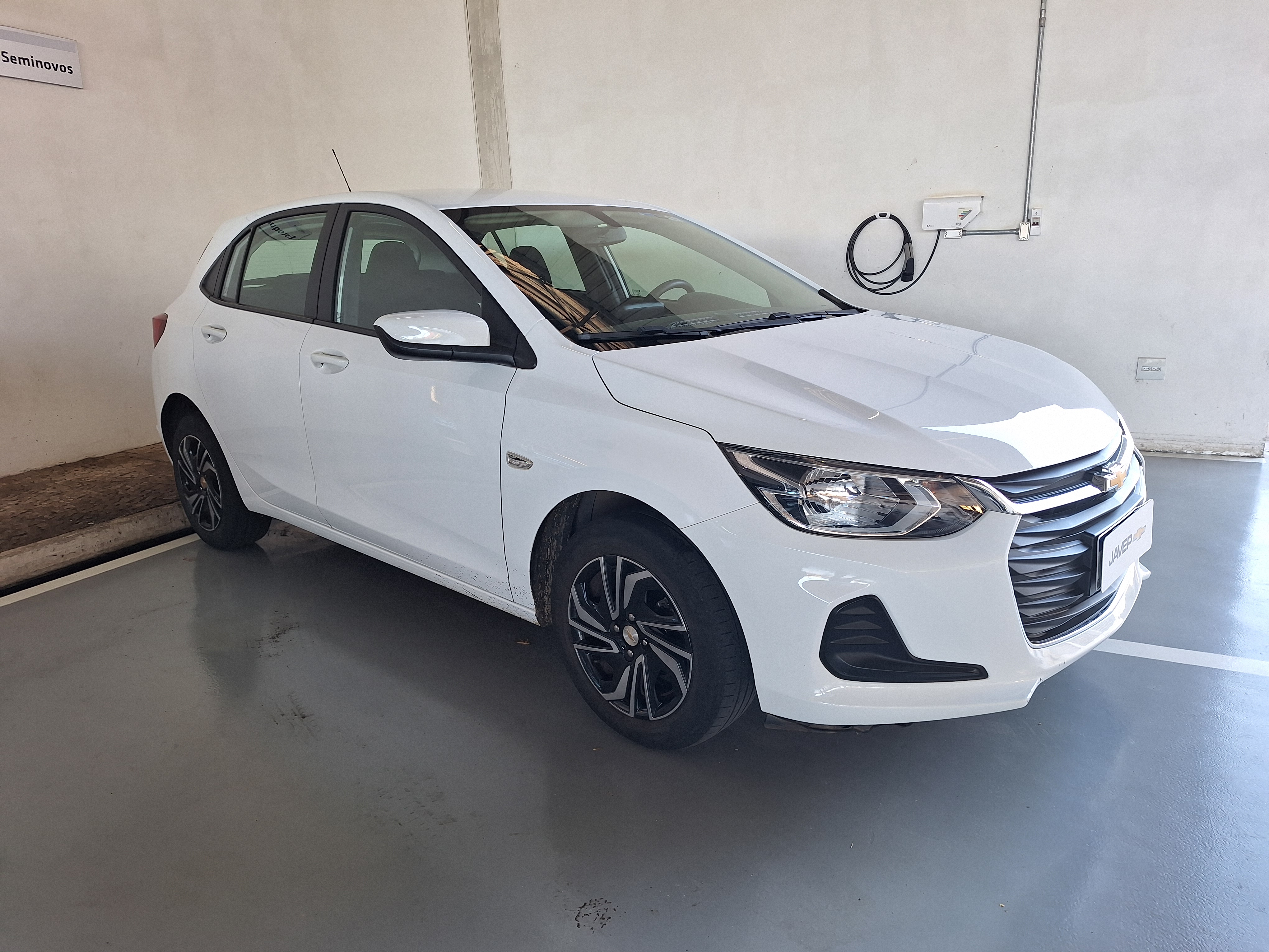 GM - Chevrolet-ONIX-1.0 TURBO FLEX LT MANUAL