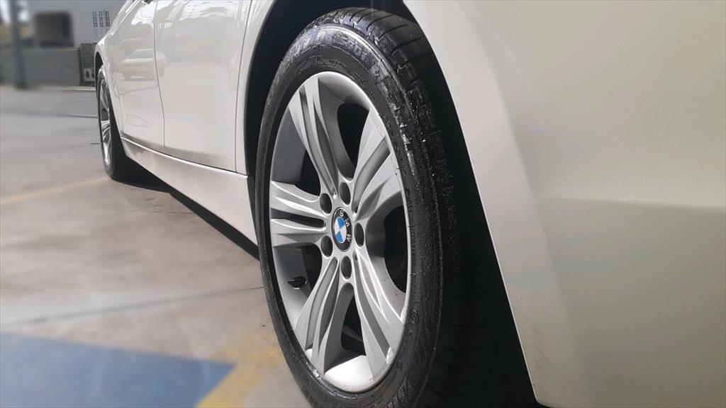 320i 2.0 SPORT 16V TURBO ACTIVE FLEX 4P AUTOMÁTICO 320i 2.0 SPORT 16V TURBO ACTIVE FLEX 4P AUTOMÁTICO