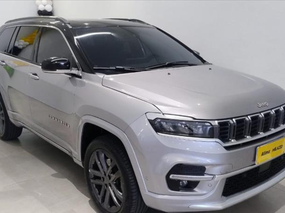 COMMANDER 1.3 T270 TURBO FLEX OVERLAND AT62