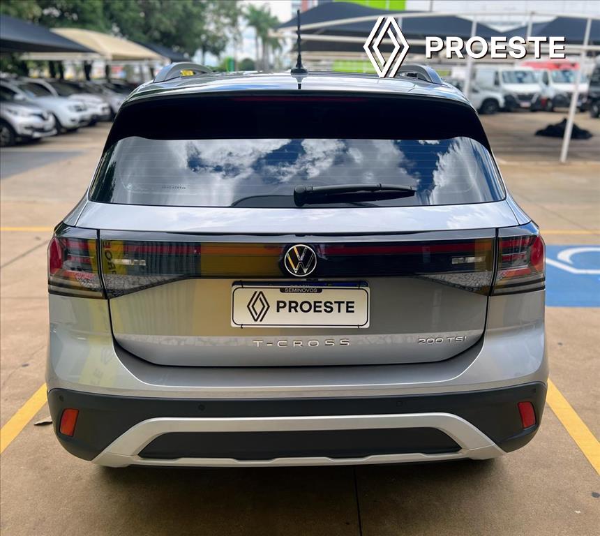 T-CROSS 1.0 200 TSI TOTAL FLEX AUTOMÁTICO10