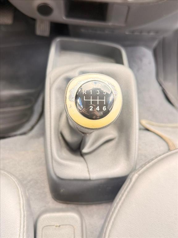 BONGO 2.5 K788 4X2 CS TURBO DIESEL 2P MANUAL4