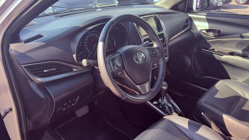 YARIS 1.5 16V FLEX XLS CONNECT MULTIDRIVE8