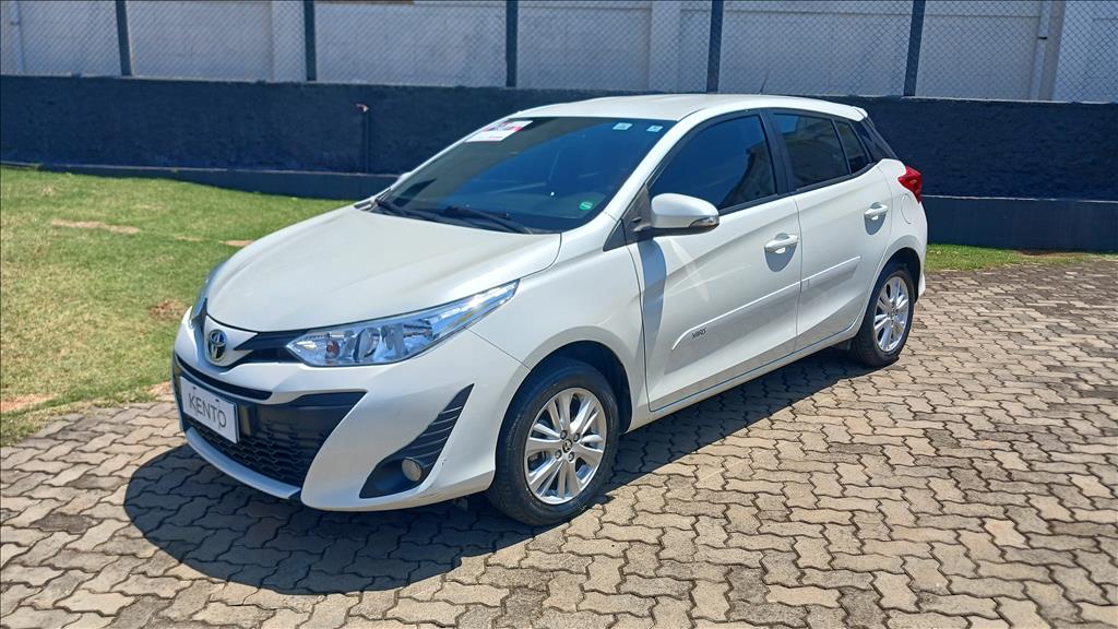 YARIS 1.3 16V FLEX XL MULTIDRIVE0