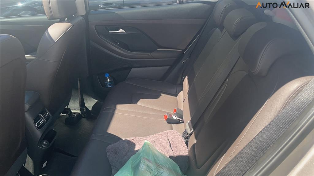 Hyundai-CRETA-1.0 TGDI FLEX PLATINUM AUTOMÁTICO