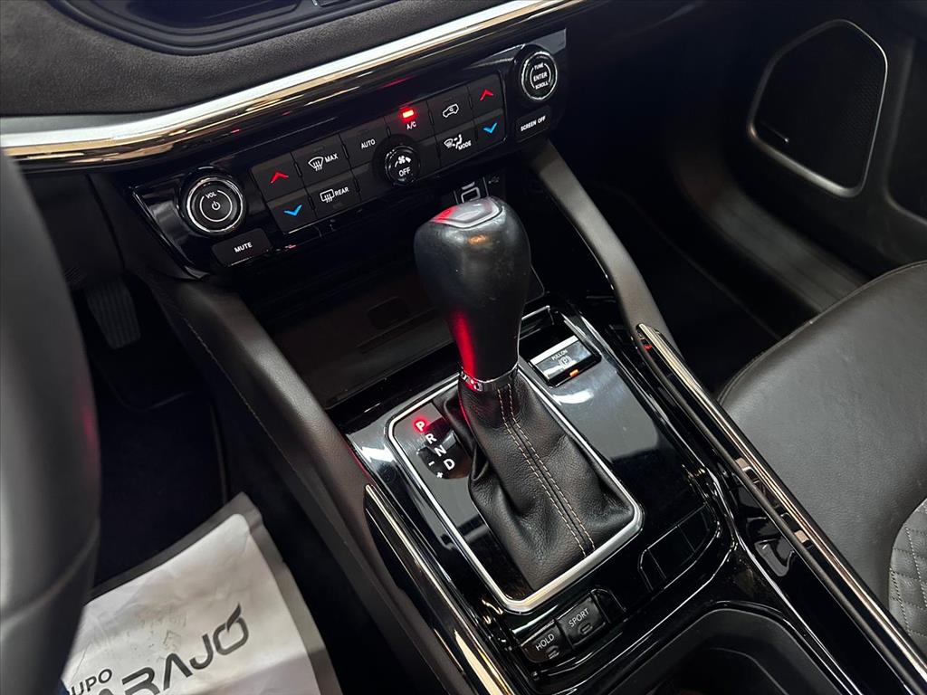 COMMANDER 1.3 T270 TURBO FLEX OVERLAND AT611