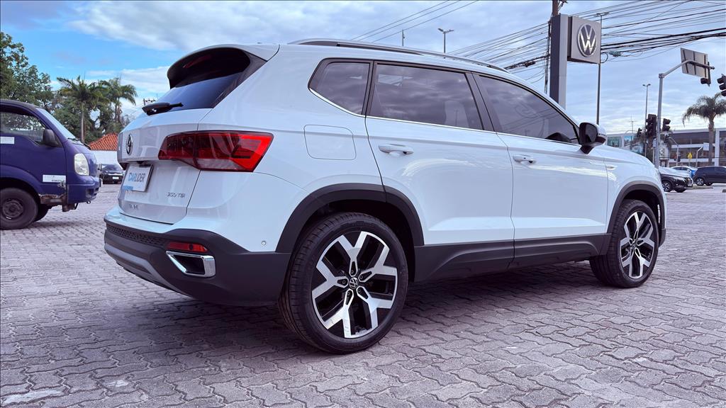 TAOS 1.4 250 TSI TOTAL FLEX HIGHLINE AUTOMÁTICO4