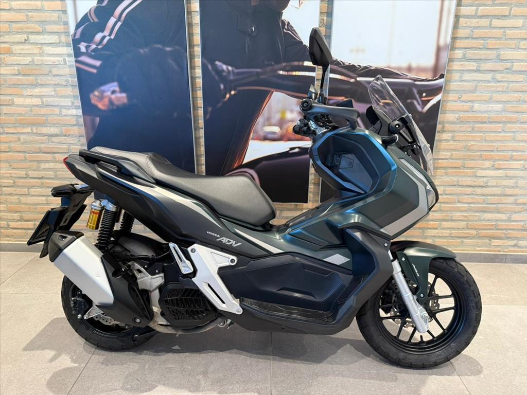 HONDA-ADV-ADV