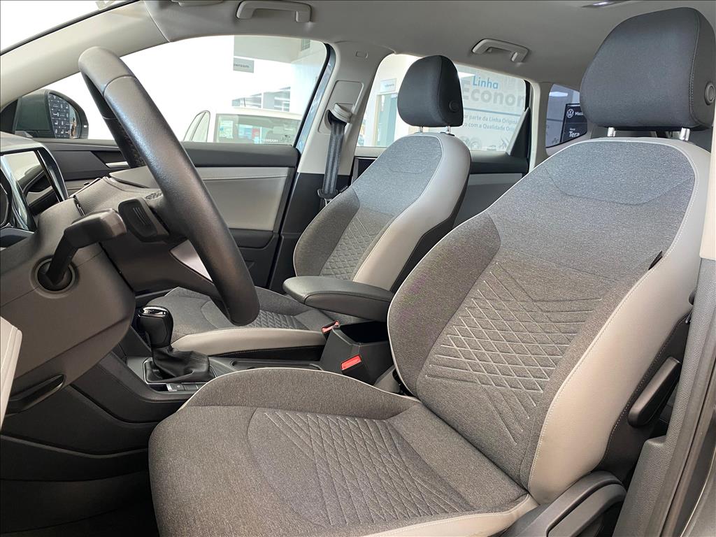 TAOS 1.4 250 TSI TOTAL FLEX COMFORTLINE AUTOMÁTICO8