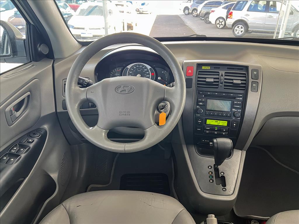 TUCSON 2.0 MPFI GL 16V 142CV 2WD GASOLINA 4P MANUAL10
