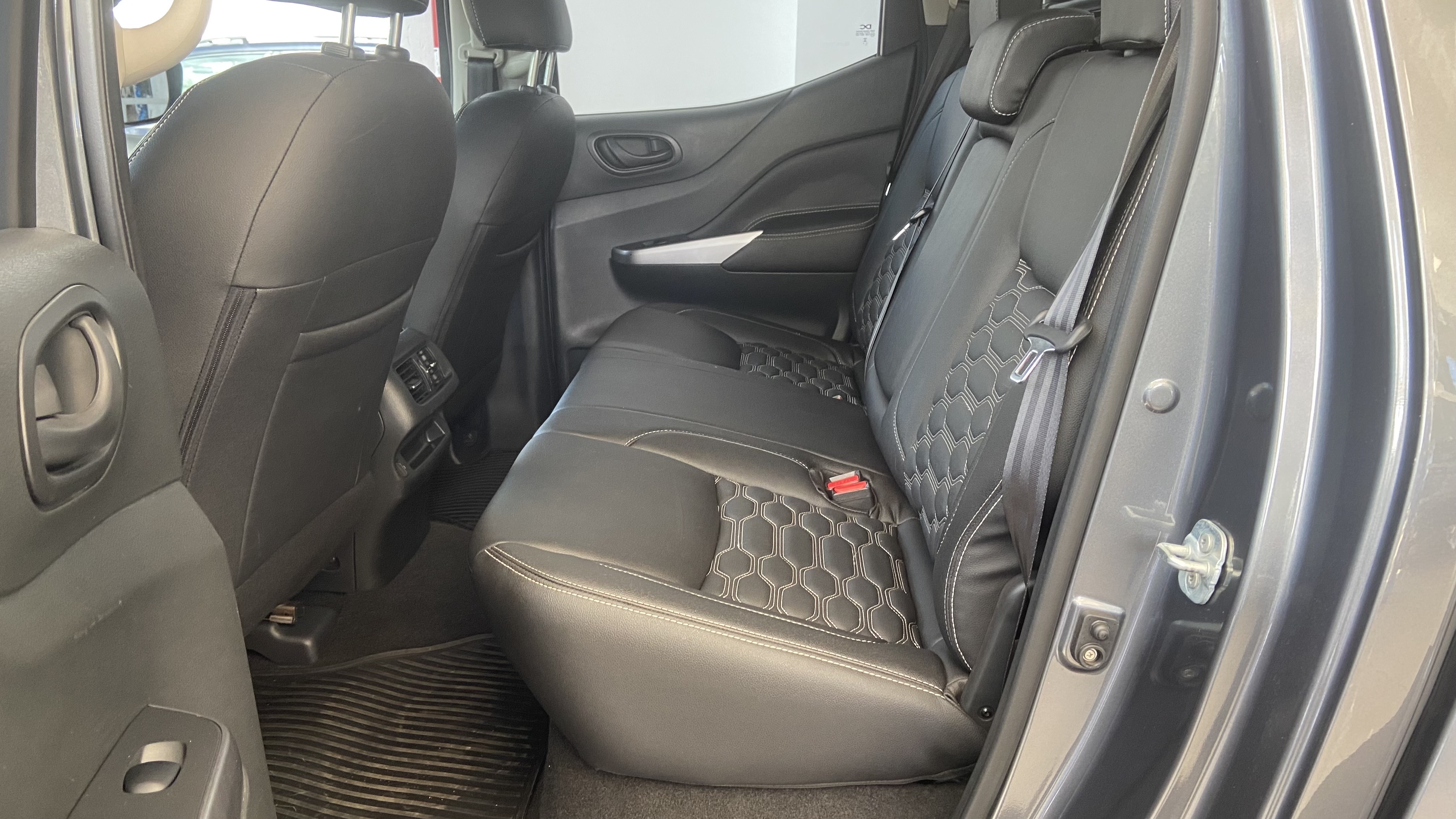 Nissan-FRONTIER-2.3 16V TURBO DIESEL ATTACK CD 4X4 AUTOMÁTICO
