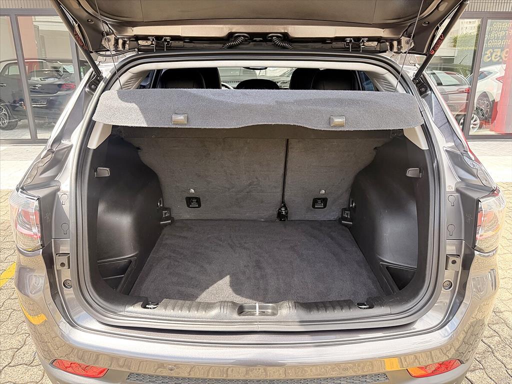 Jeep Compass - 2.0 TD350 TURBO DIESEL LONGITUDE AT9