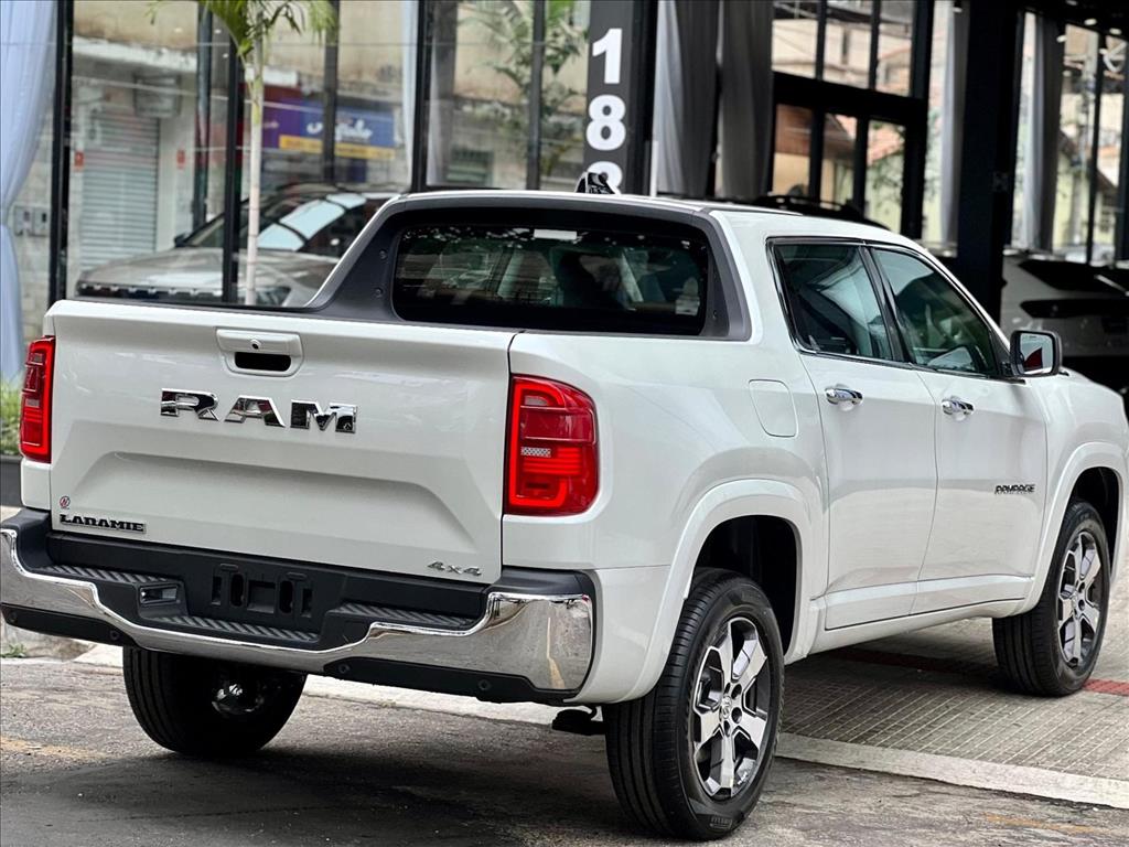 RAMPAGE 2.0 TURBO DIESEL LARAMIE 4X4 AUTOMÁTICO11