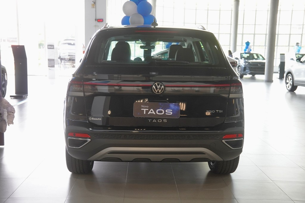 TAOS 1.4 250 TSI TOTAL FLEX HIGHLINE AUTOMÁTICO4