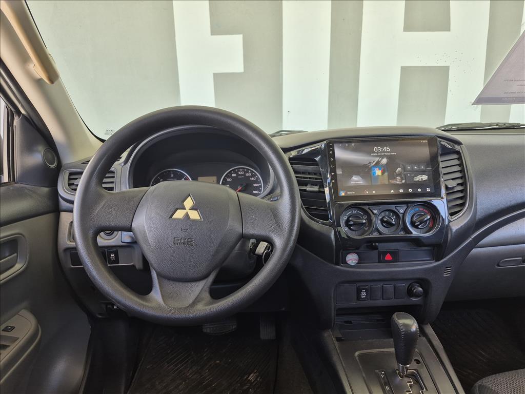 L200 TRITON 2.4 16V TURBO DIESEL OUTDOOR GLS CD 4X4 AUTOMÁTICO6