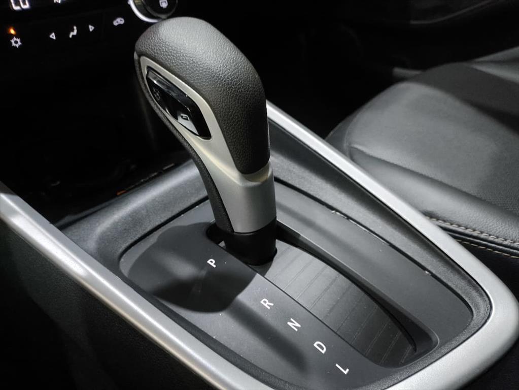 ONIX 1.0 TURBO FLEX PREMIER AUTOMÁTICO9