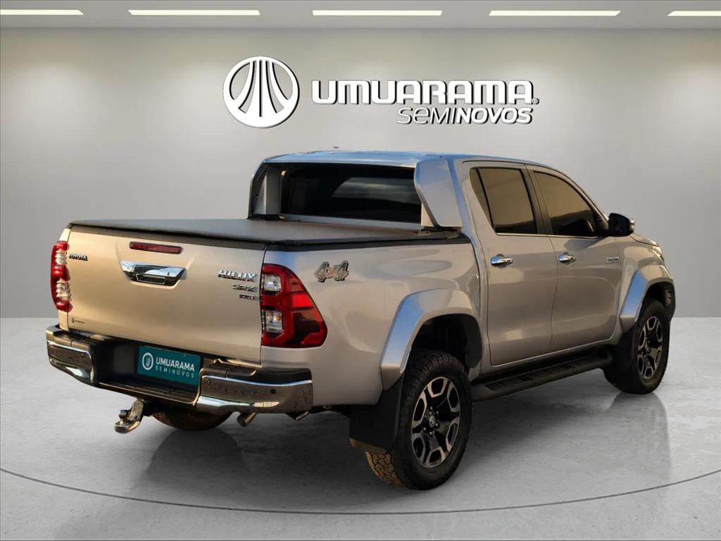 HILUX 2.8 D-4D TURBO DIESEL CD SRX PLUS 4X4 AUTOMÁTICO3
