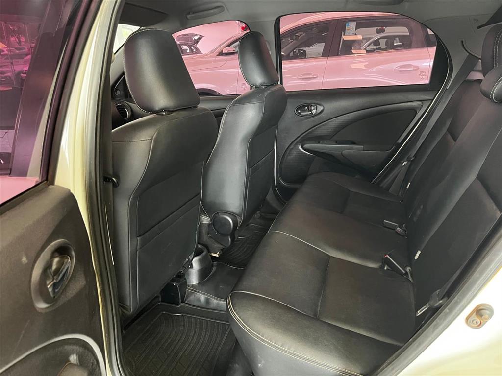 ETIOS 1.5 XLS 16V FLEX 4P AUTOMÁTICO