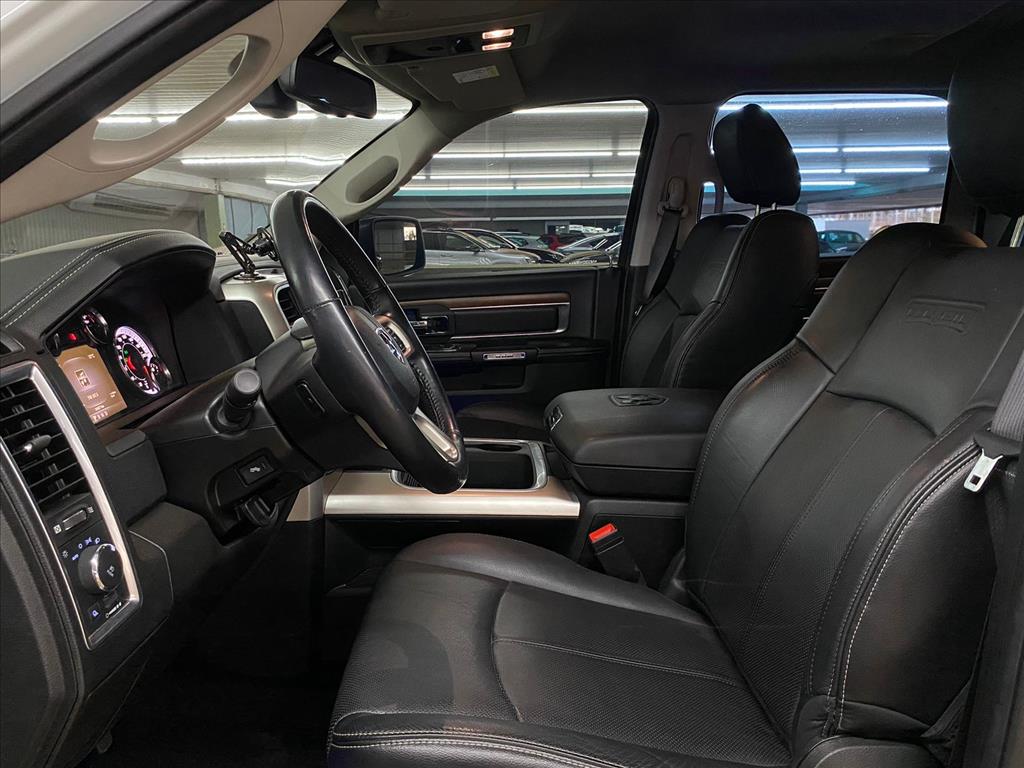 CLASSIC 5.7 V8 GASOLINA LARAMIE CD 4X4 AUTOMÁTICO6