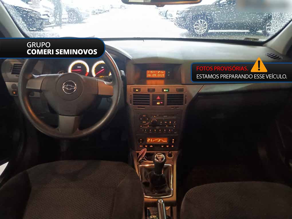 VECTRA 2.0 MPFI GT HATCH 8V FLEX 4P MANUAL