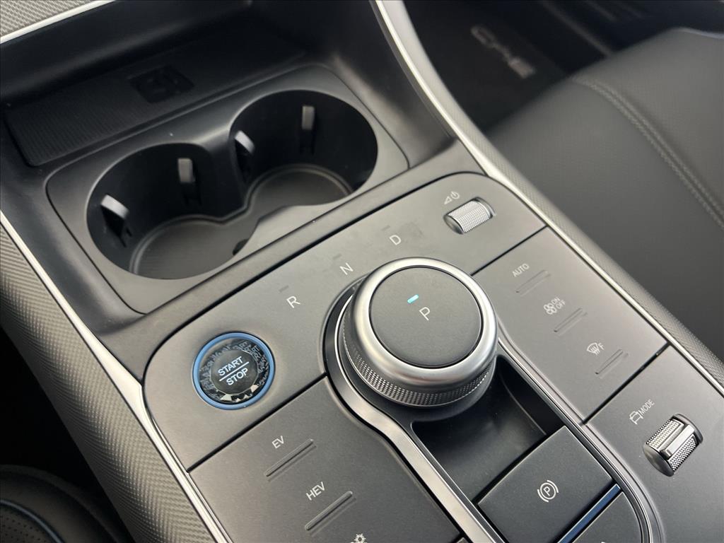 KING 1.5 DM-I PHEV GS AUTOMÁTICO9