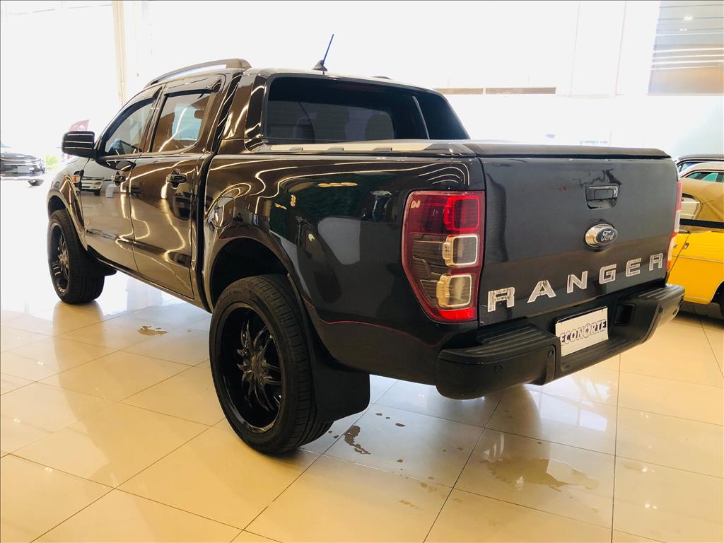 RANGER 2.2 BLACK 4X2 CD 16V DIESEL 4P AUTOMÁTICO5