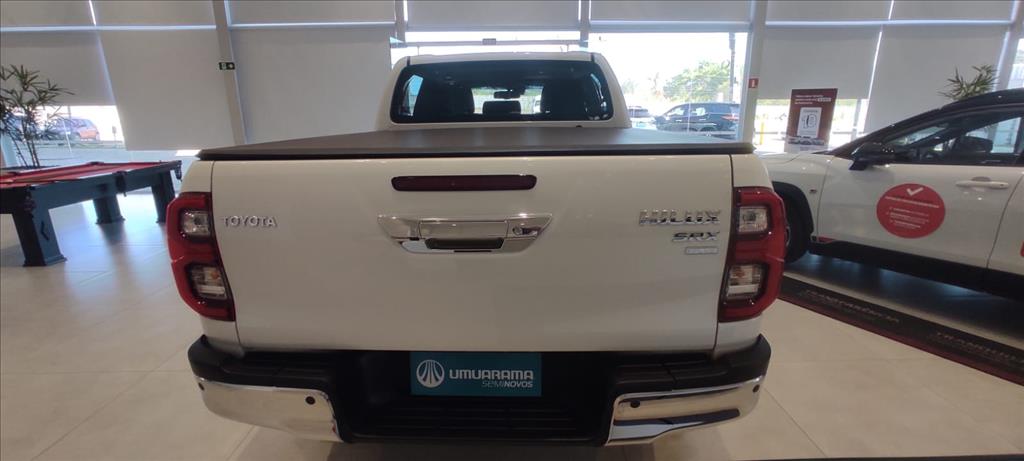 HILUX 2.8 D-4D TURBO DIESEL CD SRX 4X4 AUTOMÁTICO2