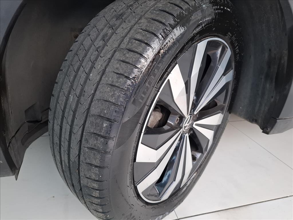 Volkswagen-T-CROSS-1.0 200 TSI TOTAL FLEX AUTOMÁTICO