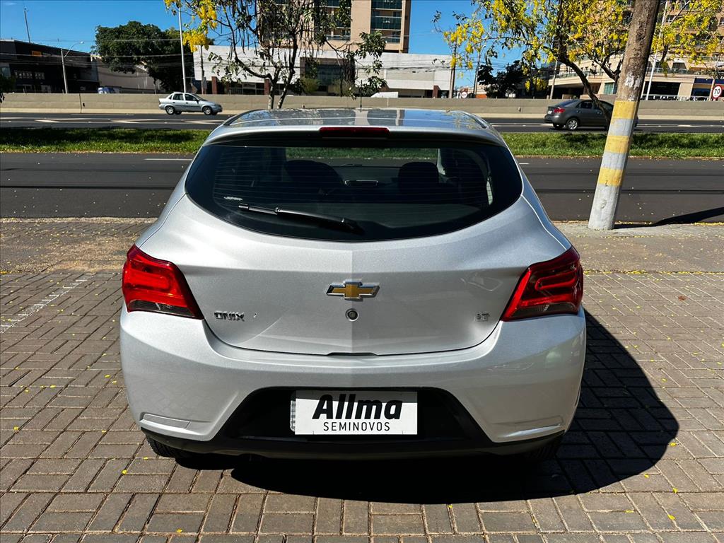 ONIX 1.0 MPFI LT 8V FLEX 4P MANUAL4