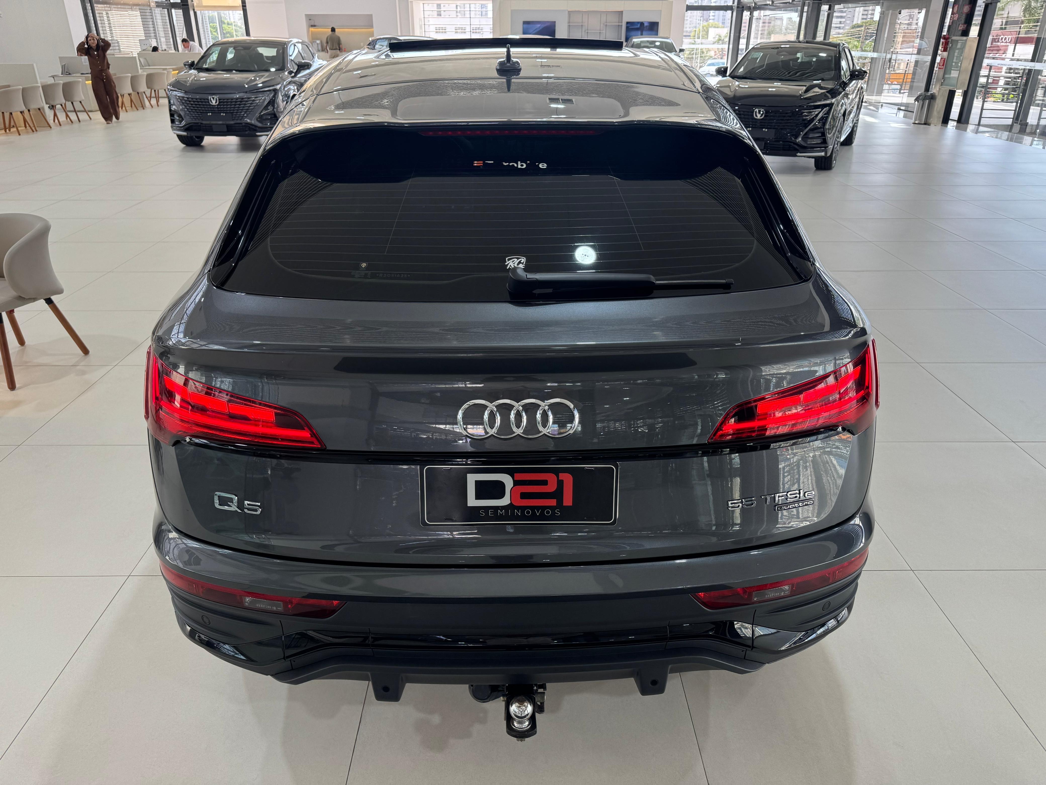 Audi-Q5-2.0 55 TFSIE PHEV PERFORMANCE BLACK QUATTRO S TRONIC